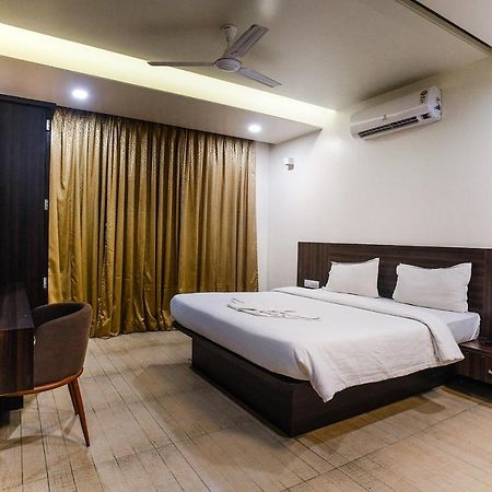 Hotel Manasi Inn Satara Exteriér fotografie