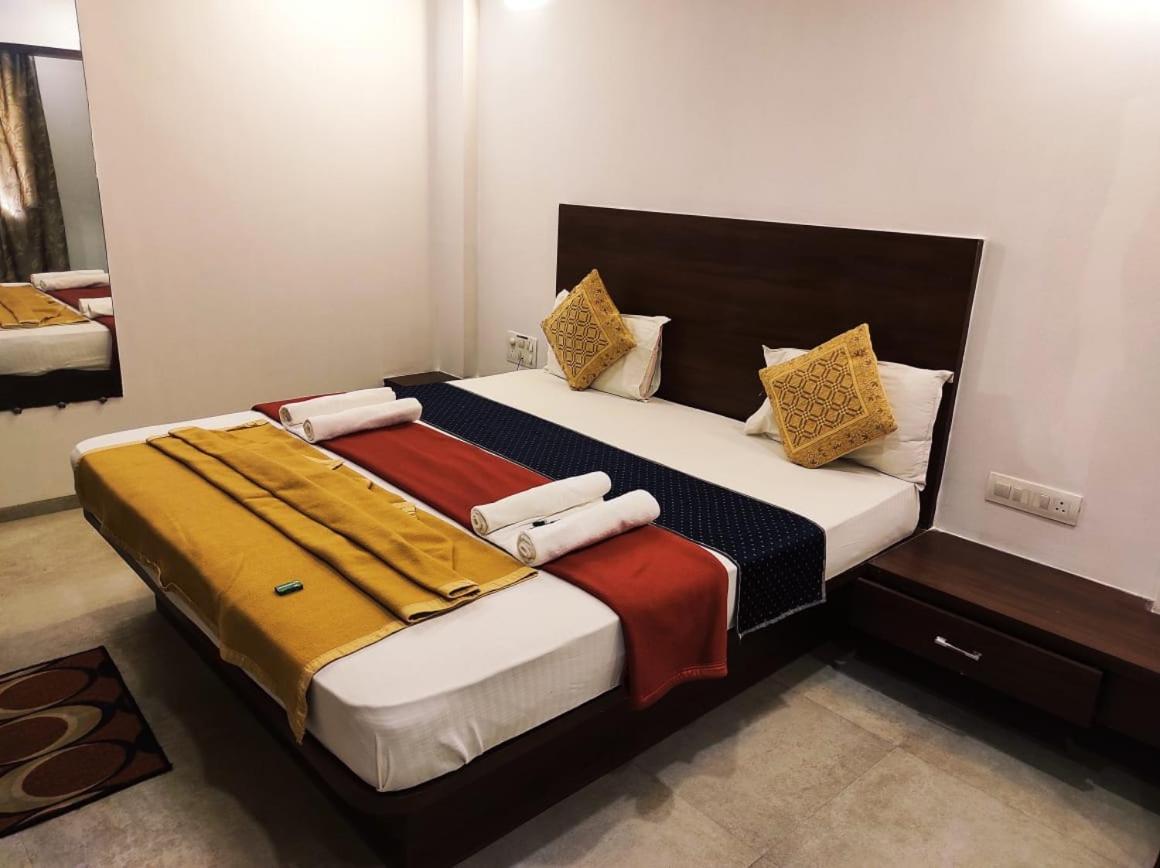 Hotel Manasi Inn Satara Exteriér fotografie