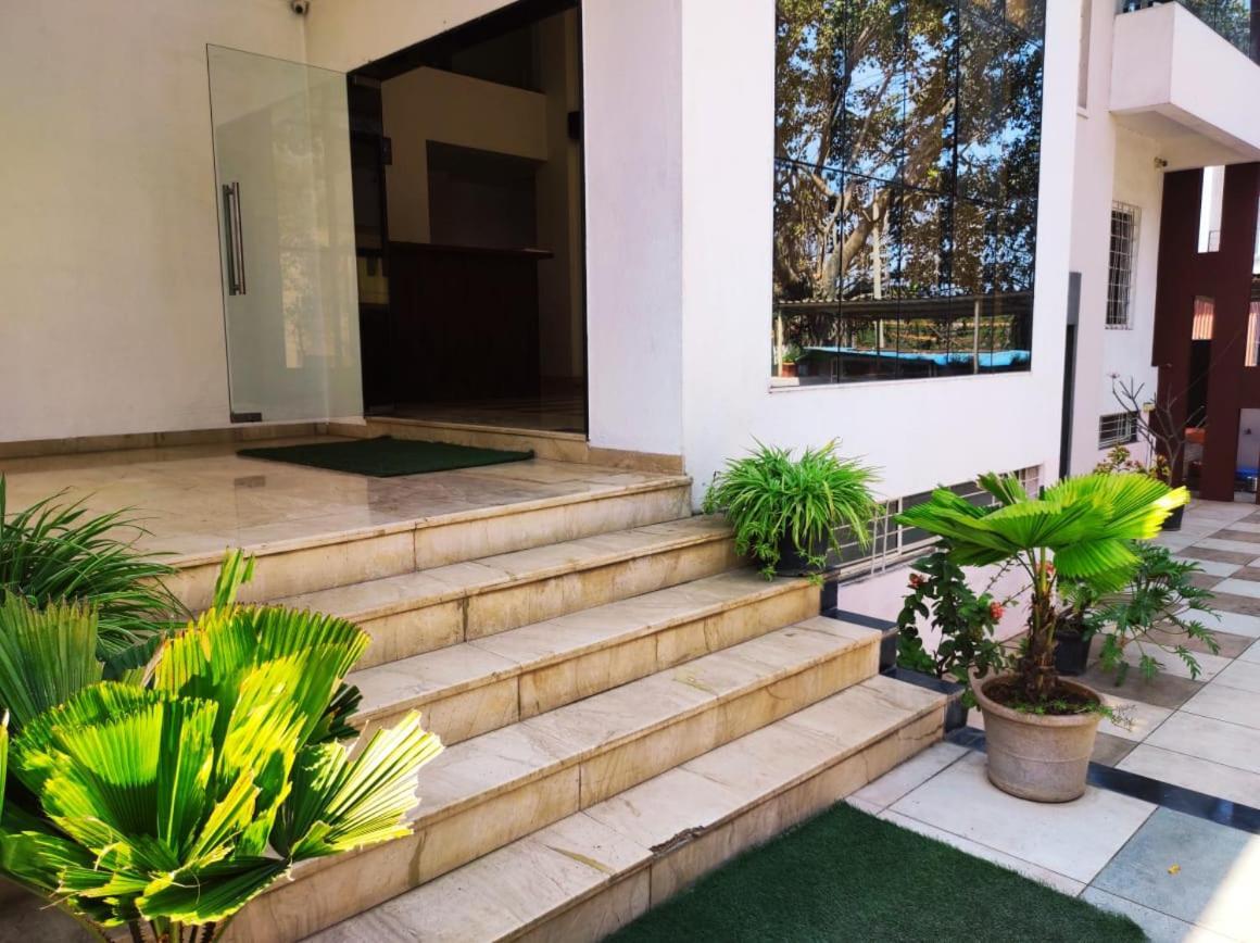 Hotel Manasi Inn Satara Exteriér fotografie