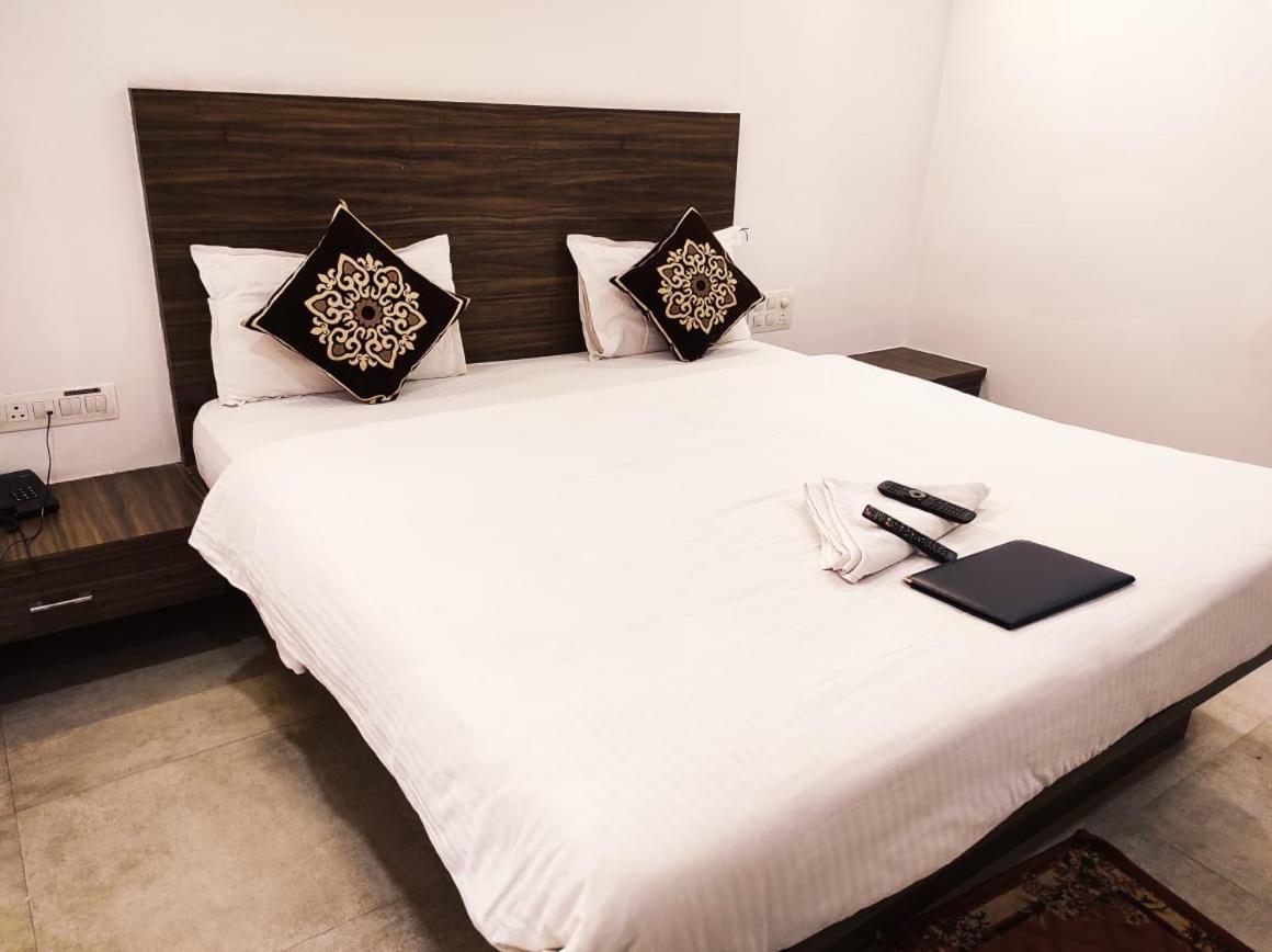 Hotel Manasi Inn Satara Exteriér fotografie